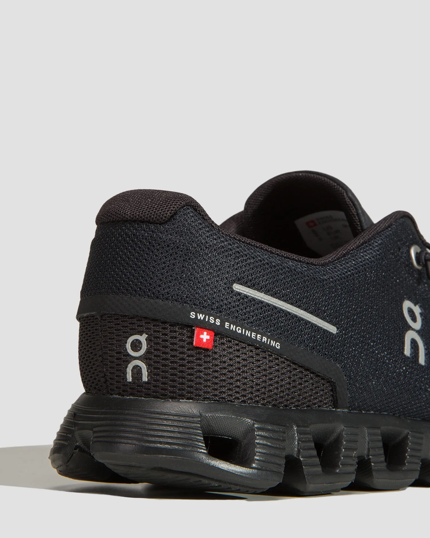 ON RUNNING Cloud 5. men’s trainers 5998986-all-black
