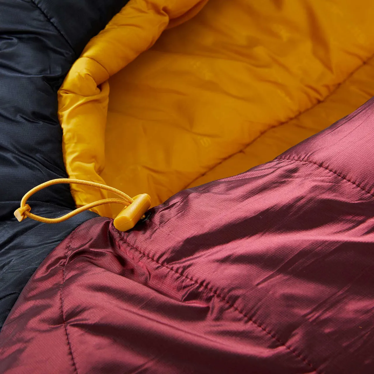 Oscar -10° Mummy Synthetic Sleeping Bag