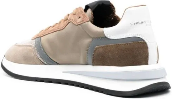 Philippe Model Paris logo-patch low-top sneakers Neutrals