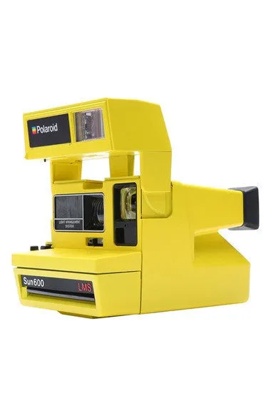 POLAROID 600 INSTANT CAMERA