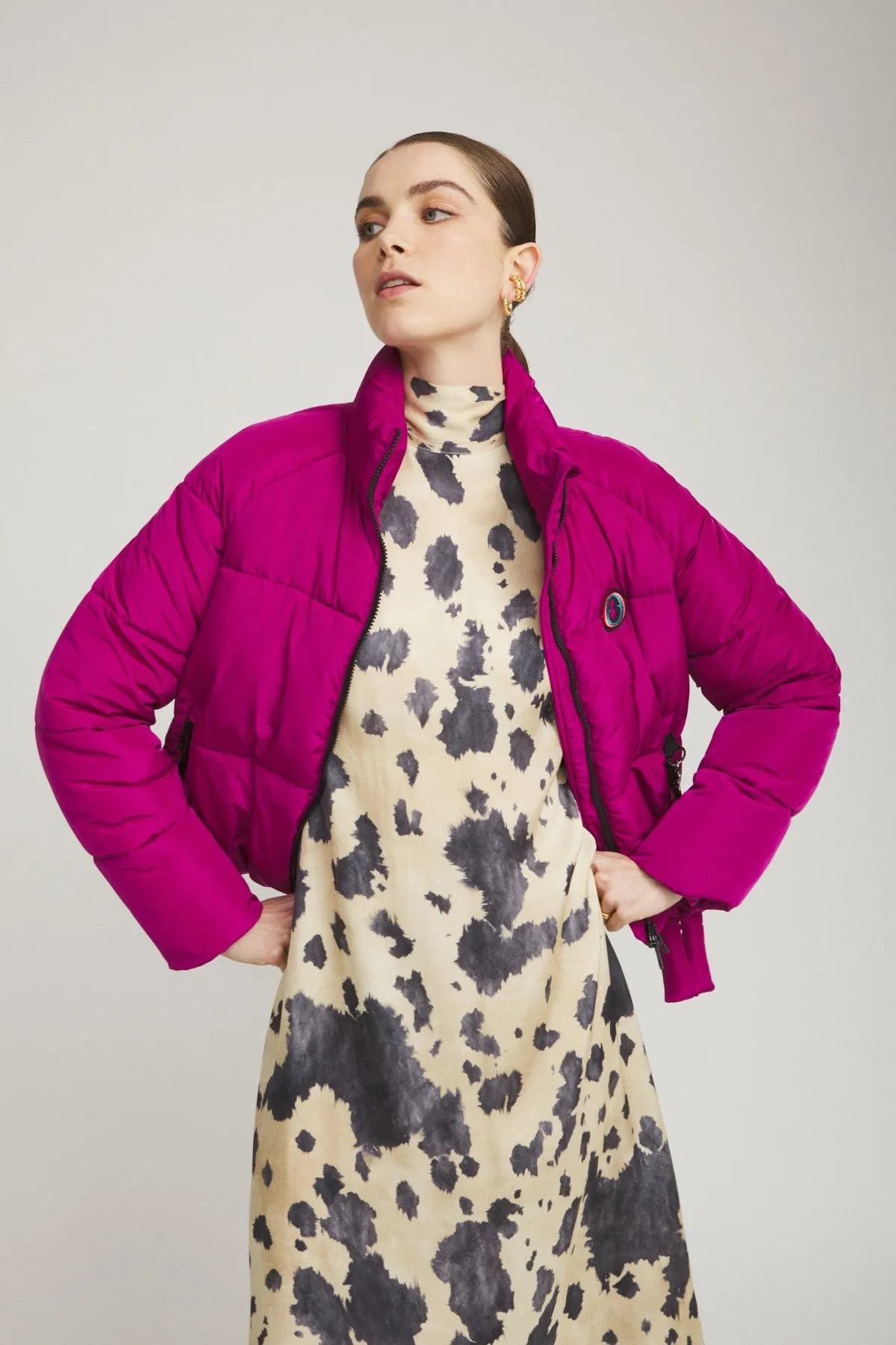 Puffer jacket with stitching