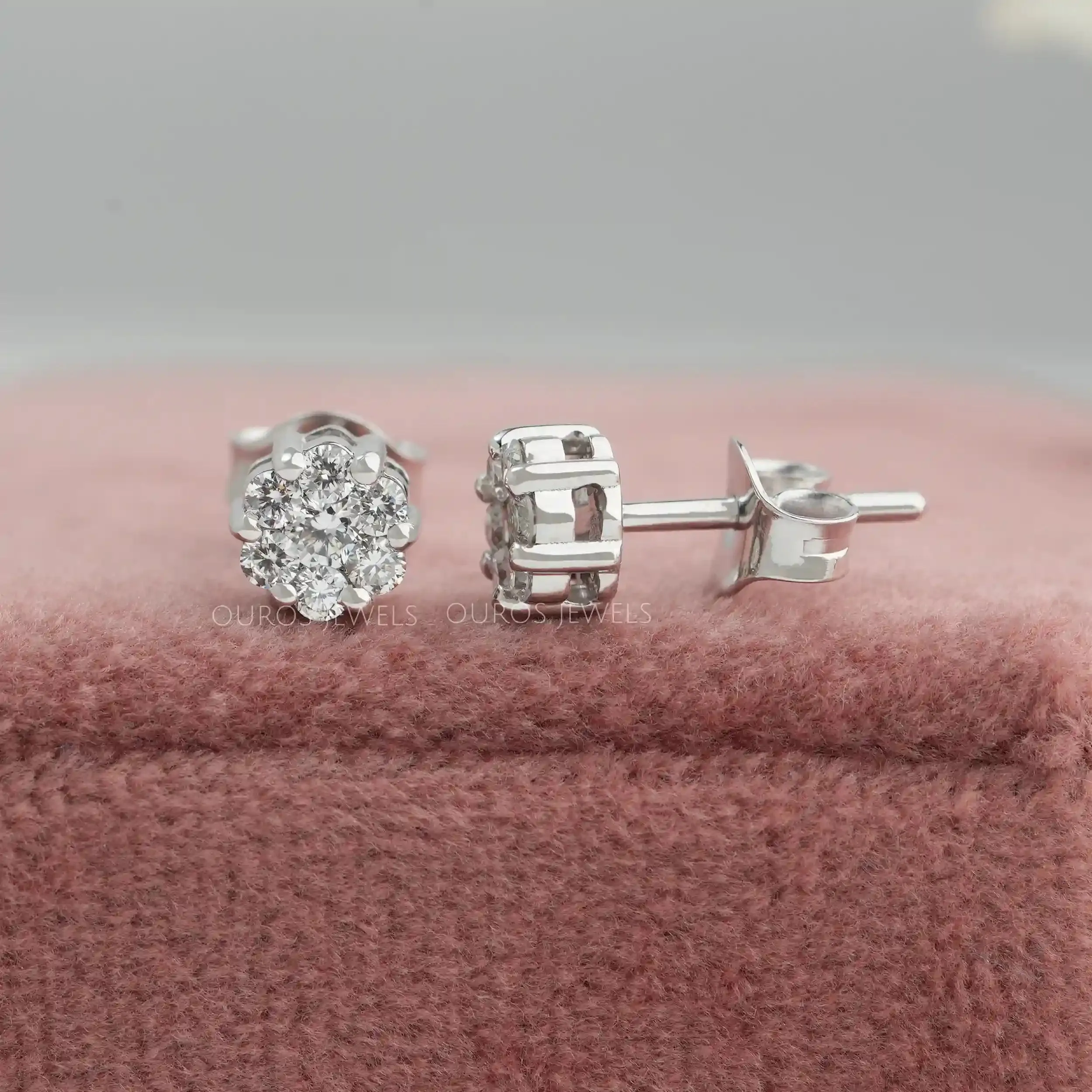 Round Cut Cluster Diamond  Stud Earrings