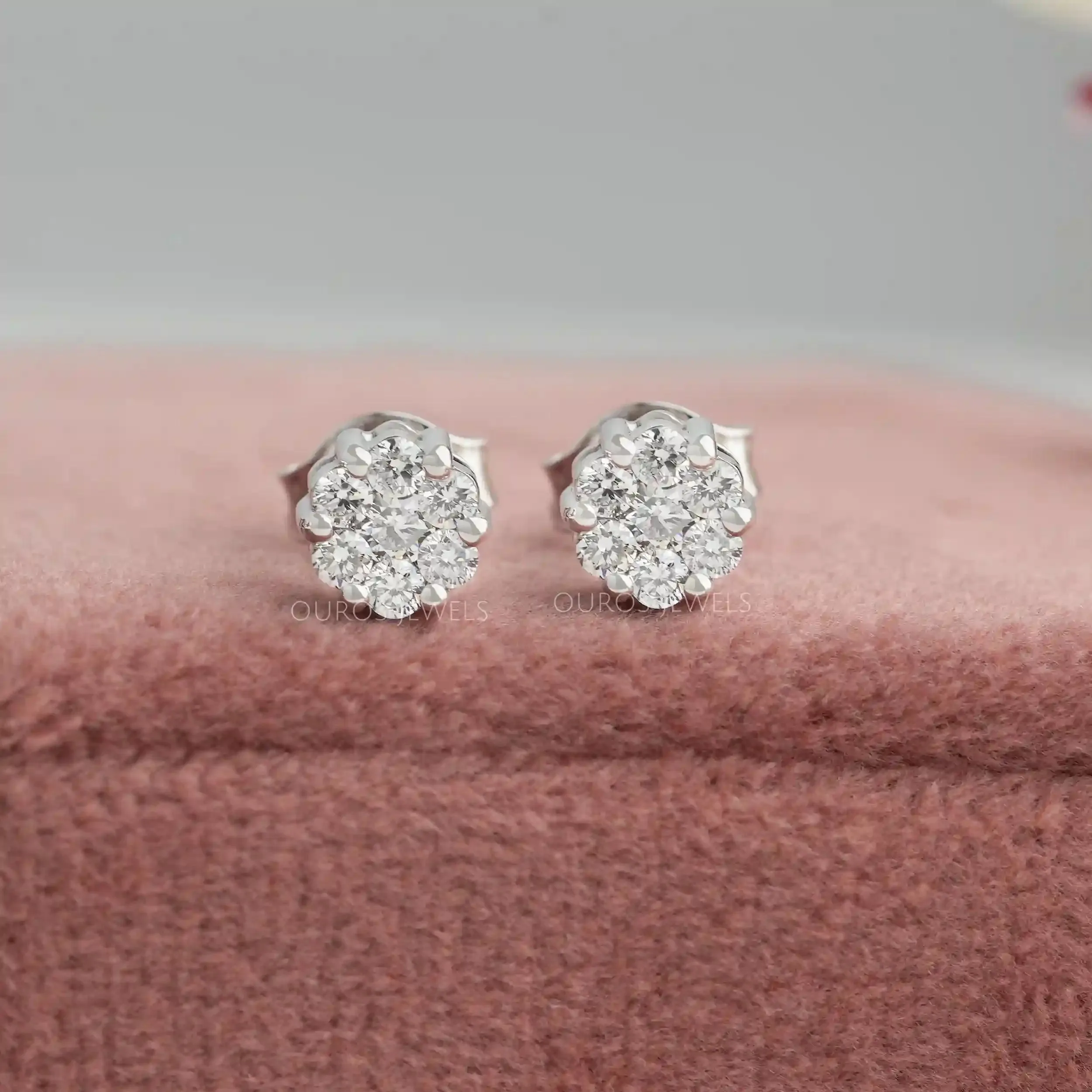 Round Cut Cluster Diamond  Stud Earrings