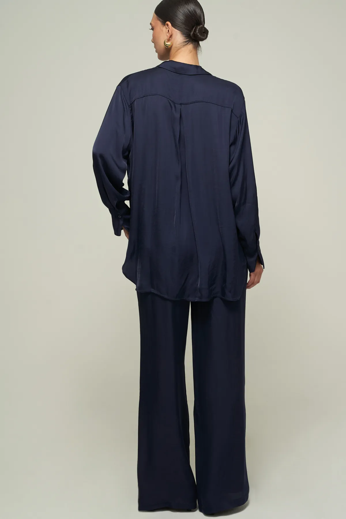 SATIN WIDE-LEG PANTS IN NAVY