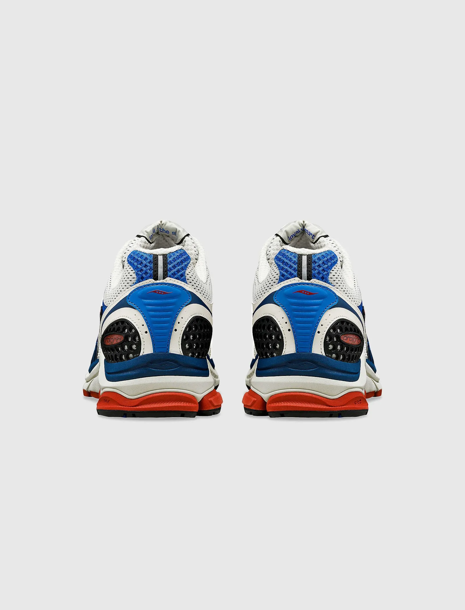 SAUCONY PROGRID TRIUMPH 4 CS 