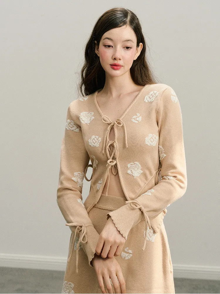 Set-Up Knit Embroidery V-Neck Feminine Cardigan＆Skirt