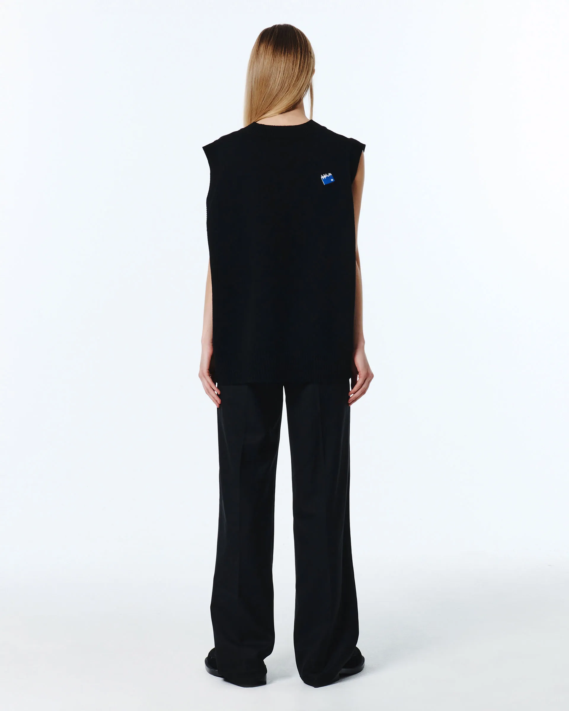Sig; TRS Tag knit vest 01
