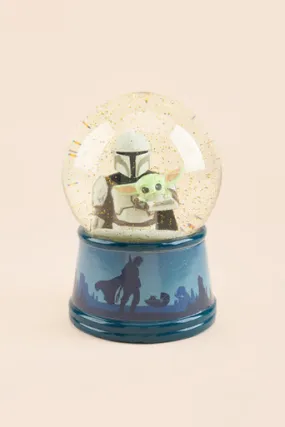 Star Wars Mandalorian and The Child Light Up Snow Globe