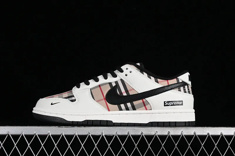 Supreme x Nike SB Dunk Low White Black Brown SP1098-051