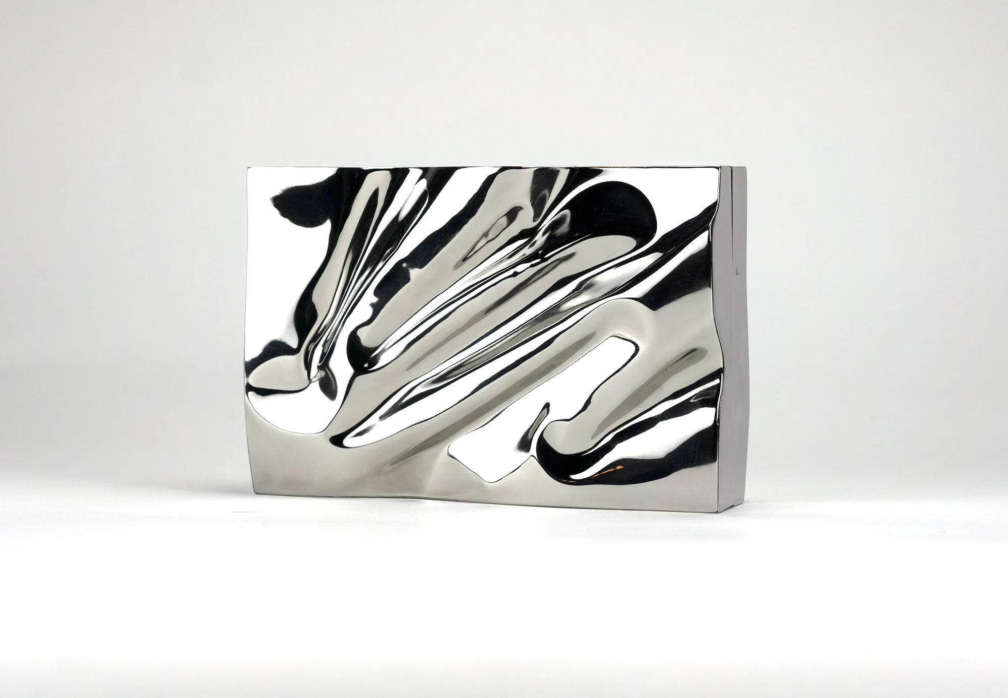 The Crush Metallic Clutch