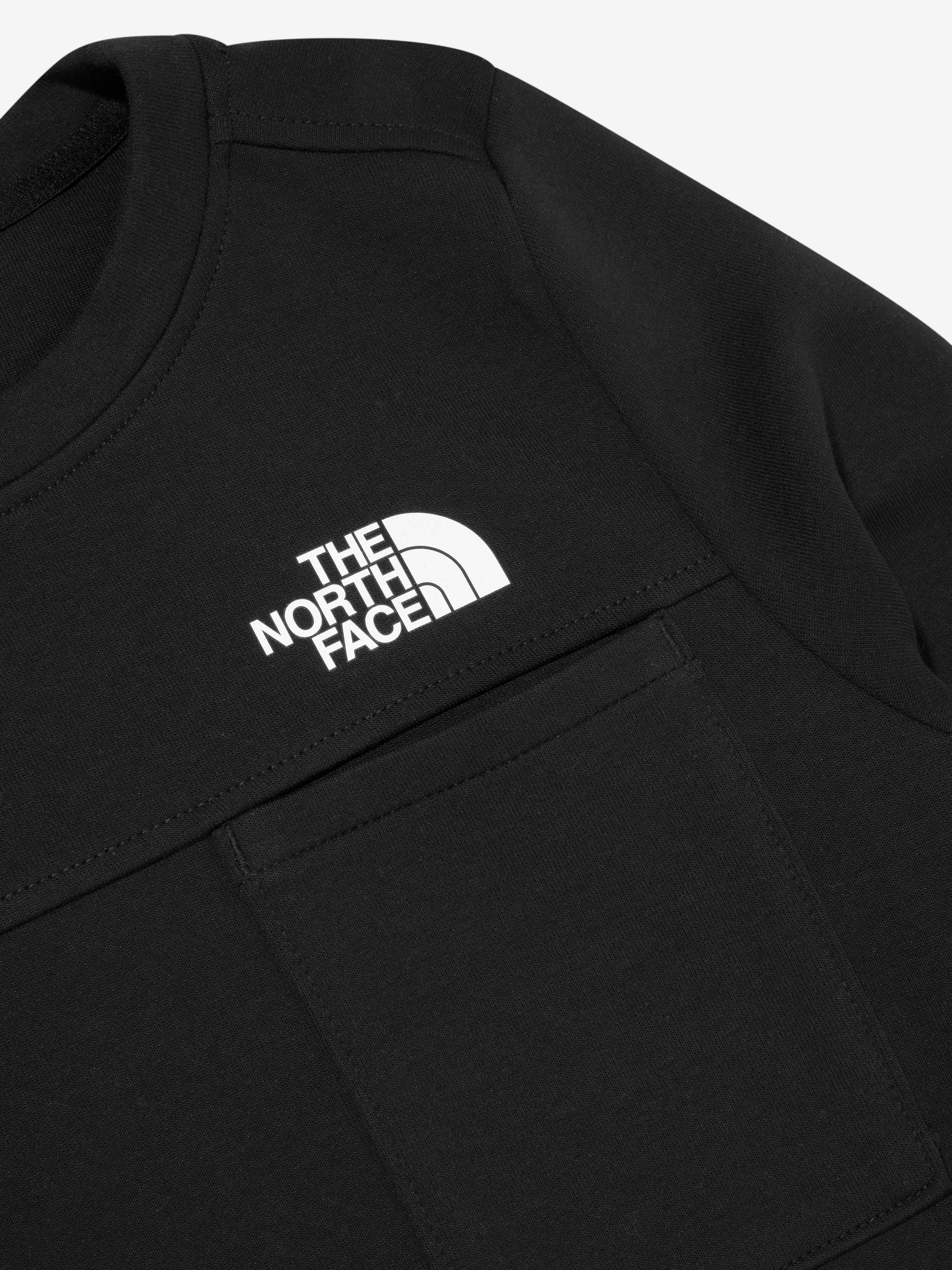 The North Face Kids Tech Crew Sweatshirt in Black