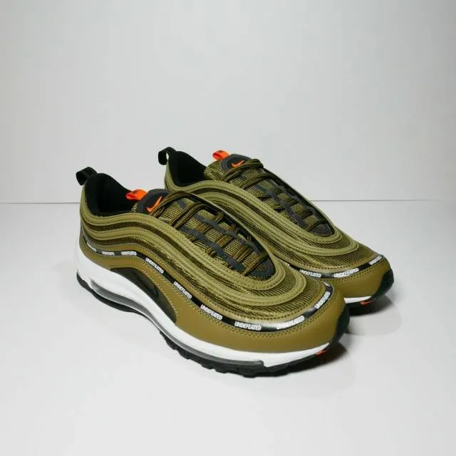 Undefeated x nike air max 97 green size 9.5 w/u man kokies & keychain dc4830-300