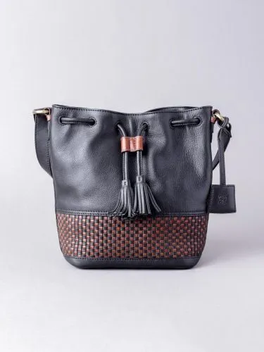 Waverton Leather Duffle Bag in Black