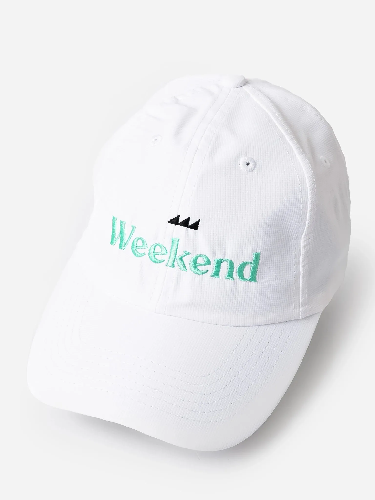     WEEKEND  The Original Performance Hat    