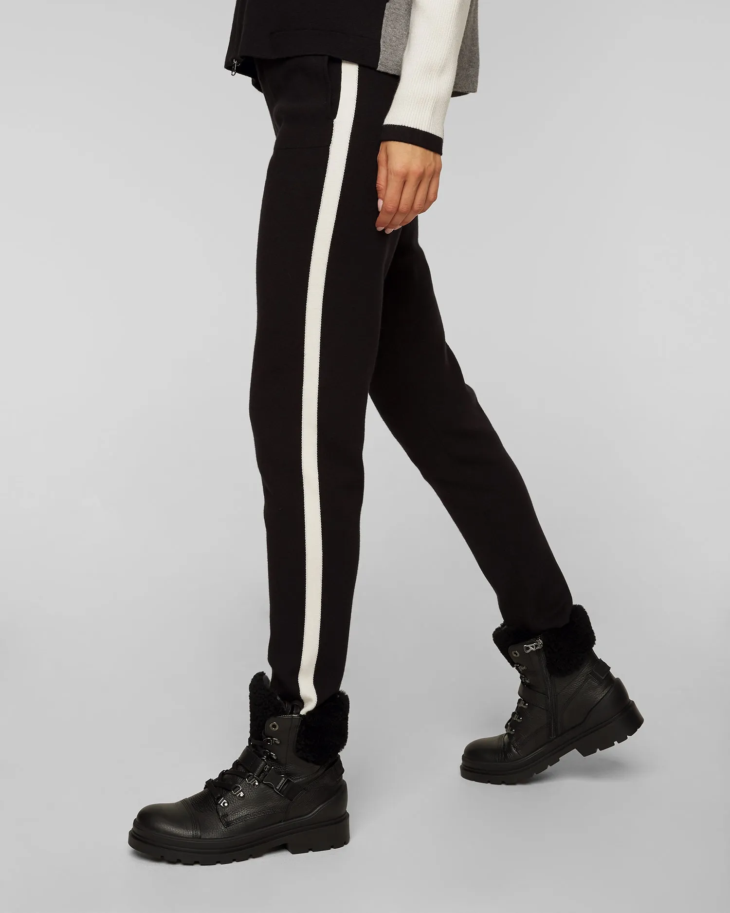 Women's black knit fabric trousers Deha d93816-10009