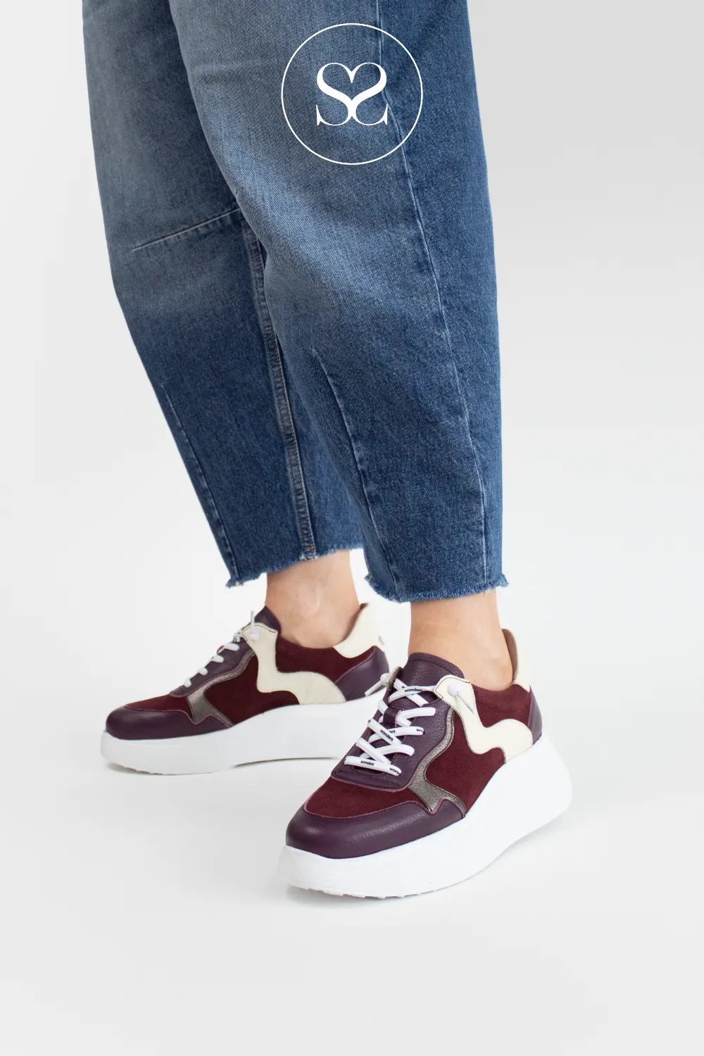 WONDERS A-3611 WINE/CREAM LEATHER WEDGE TRAINERS