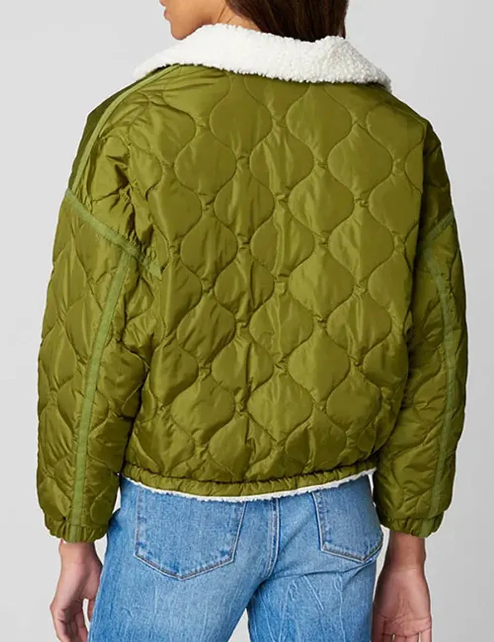Zoe Margaret Only Murders in the Building S02 Jacket